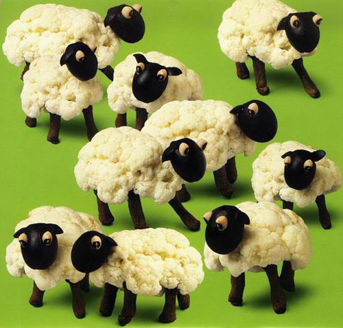 food sheep Thou shall play with your food!  Creative Food Art 
