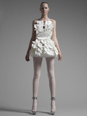 Origami fashion 3 35+ Origami inspired fashion designs