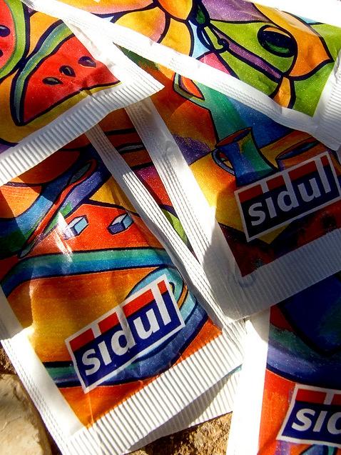 6 63 Small Packages, Big Designs Sugar Sachets