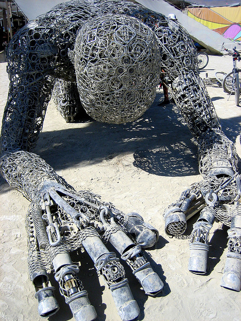 269479160 d364c70952 z 35 Sculptures That Will Make You Look Tiny