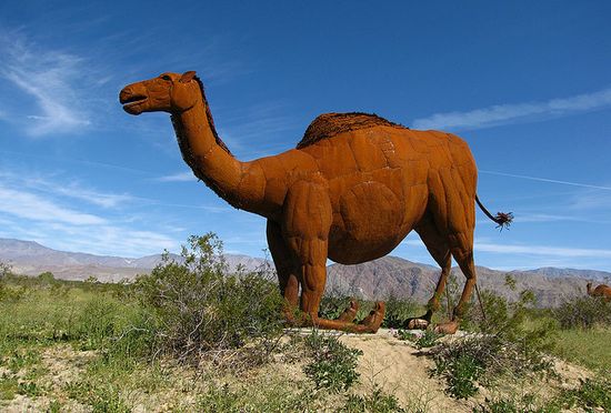 3330458717 4d88557864 z 35 Sculptures That Will Make You Look Tiny