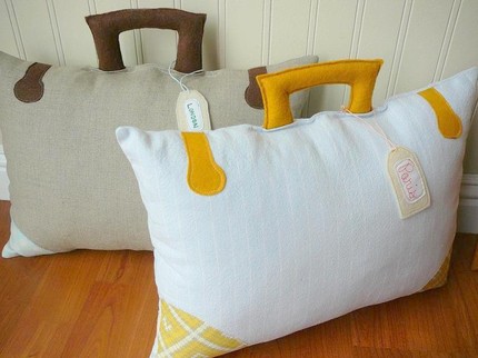 il 430xn tgbir 1822 15+ Out of the Ordinary Pillow Designs