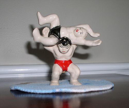 wrestlers salt and pepper shaker design 35+ Creative and Funny Salt and Pepper Shakers
