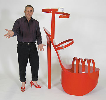 huge shoe 15 Amazing Oversized Objects
